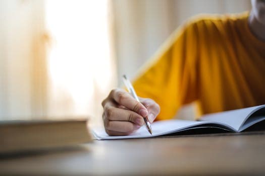Featured image for Best AI for Writing Essays: A Tool or a Threat?